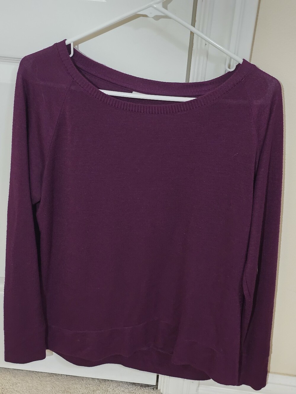 GAP Women's Long Sleeve Boatneck Sweatshirt - Plum